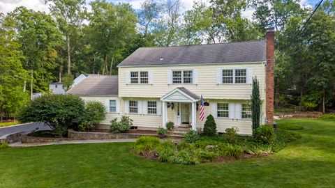 33 Pequot Trail Westport CT 06880