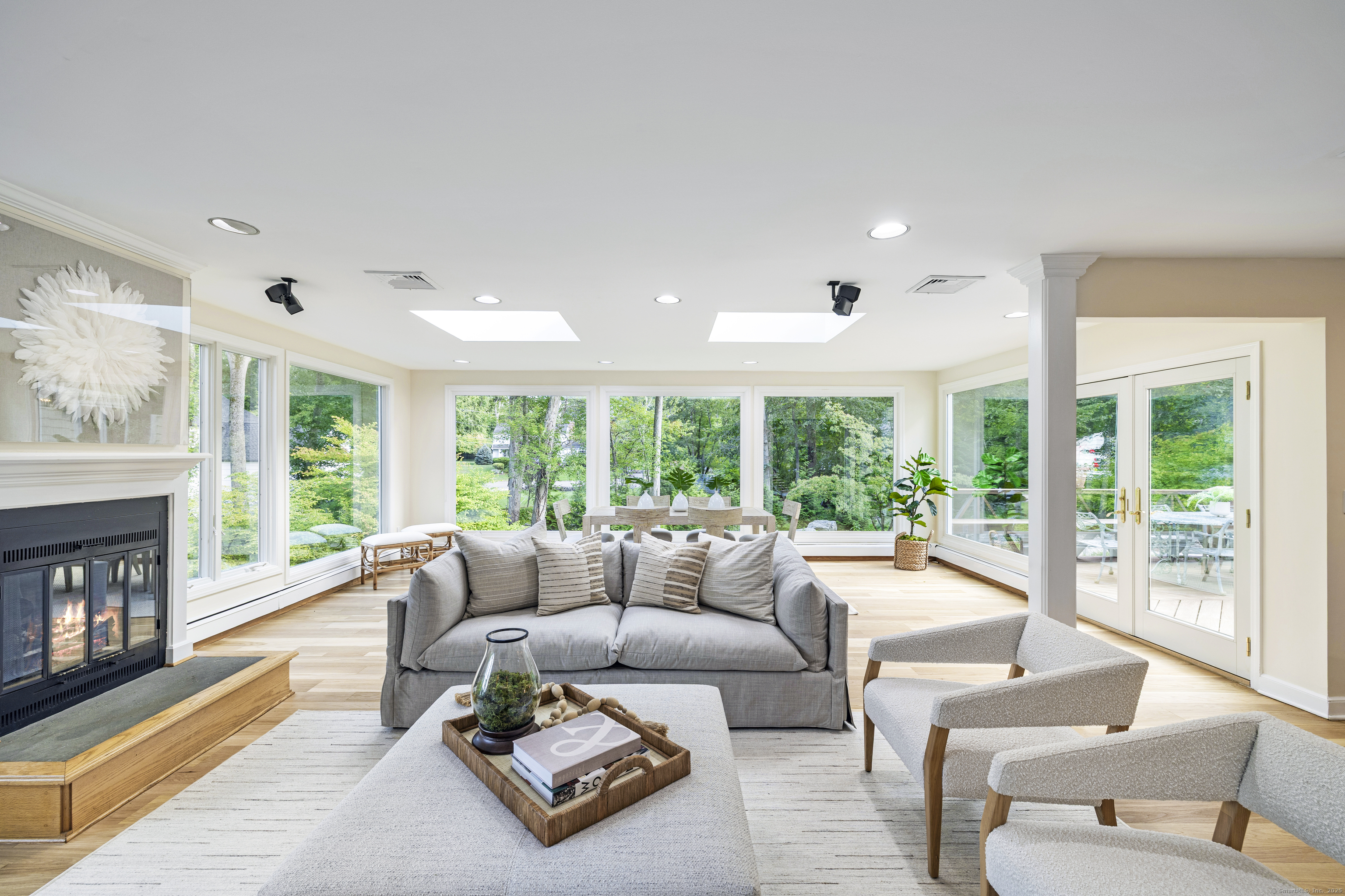 33 Pequot Trail