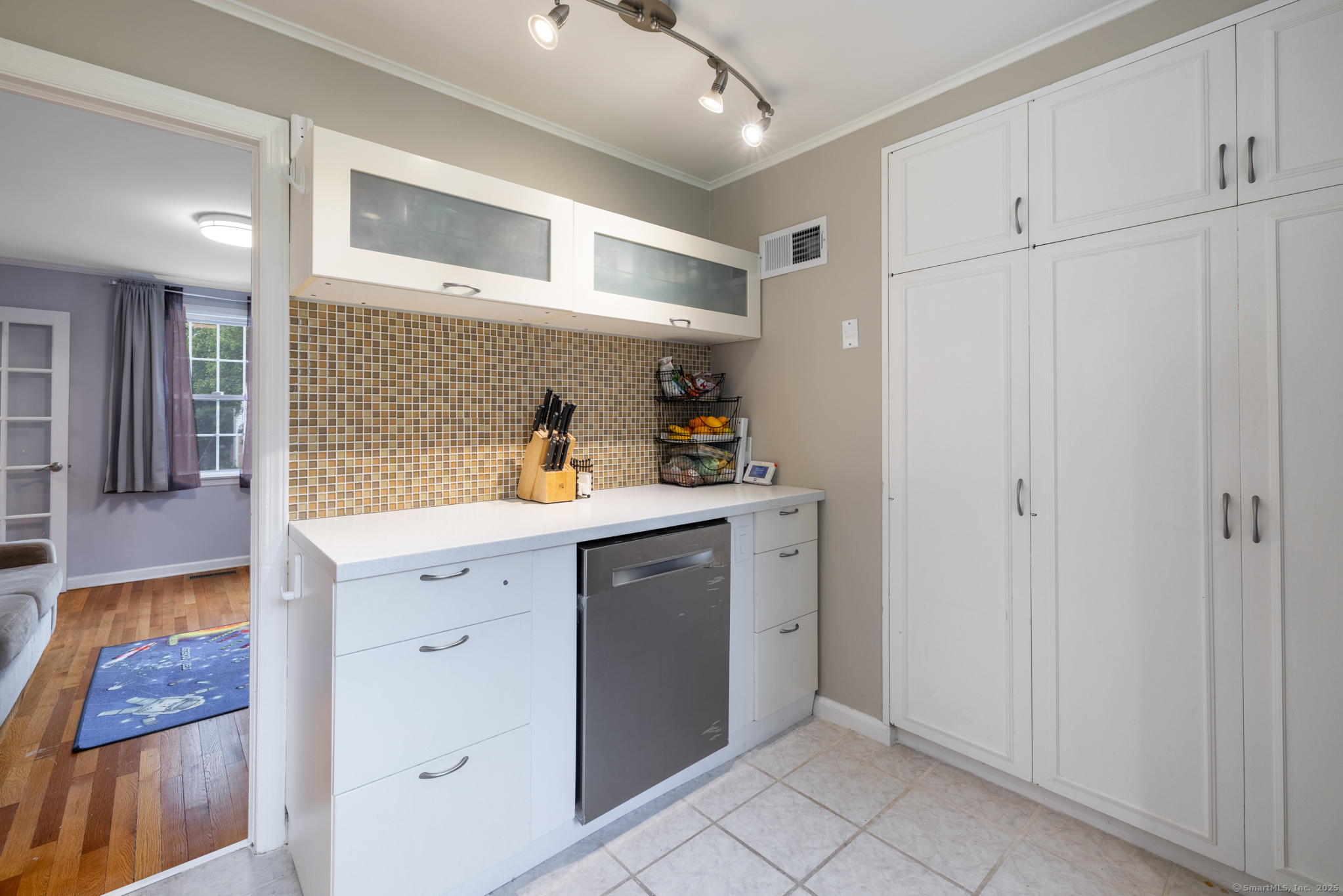 111 Roger White Drive, New Haven, Connecticut image 9