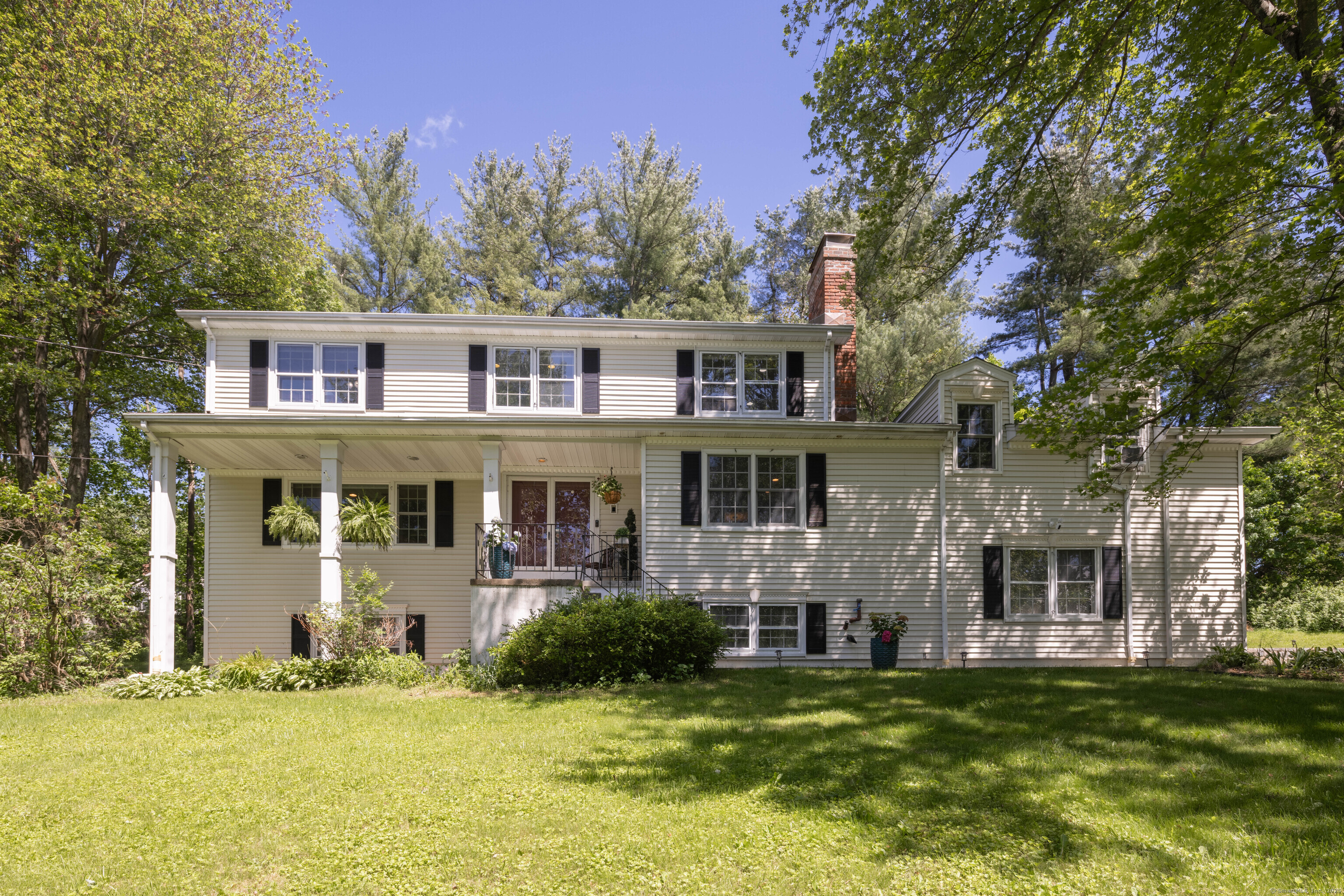 11 Ridge Road, Newtown, Connecticut image 1