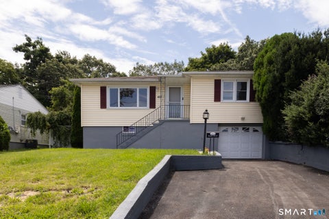 Photo of 481 Bunker Hill Avenue, Waterbury, CT 06708 (MLS # 24207271)