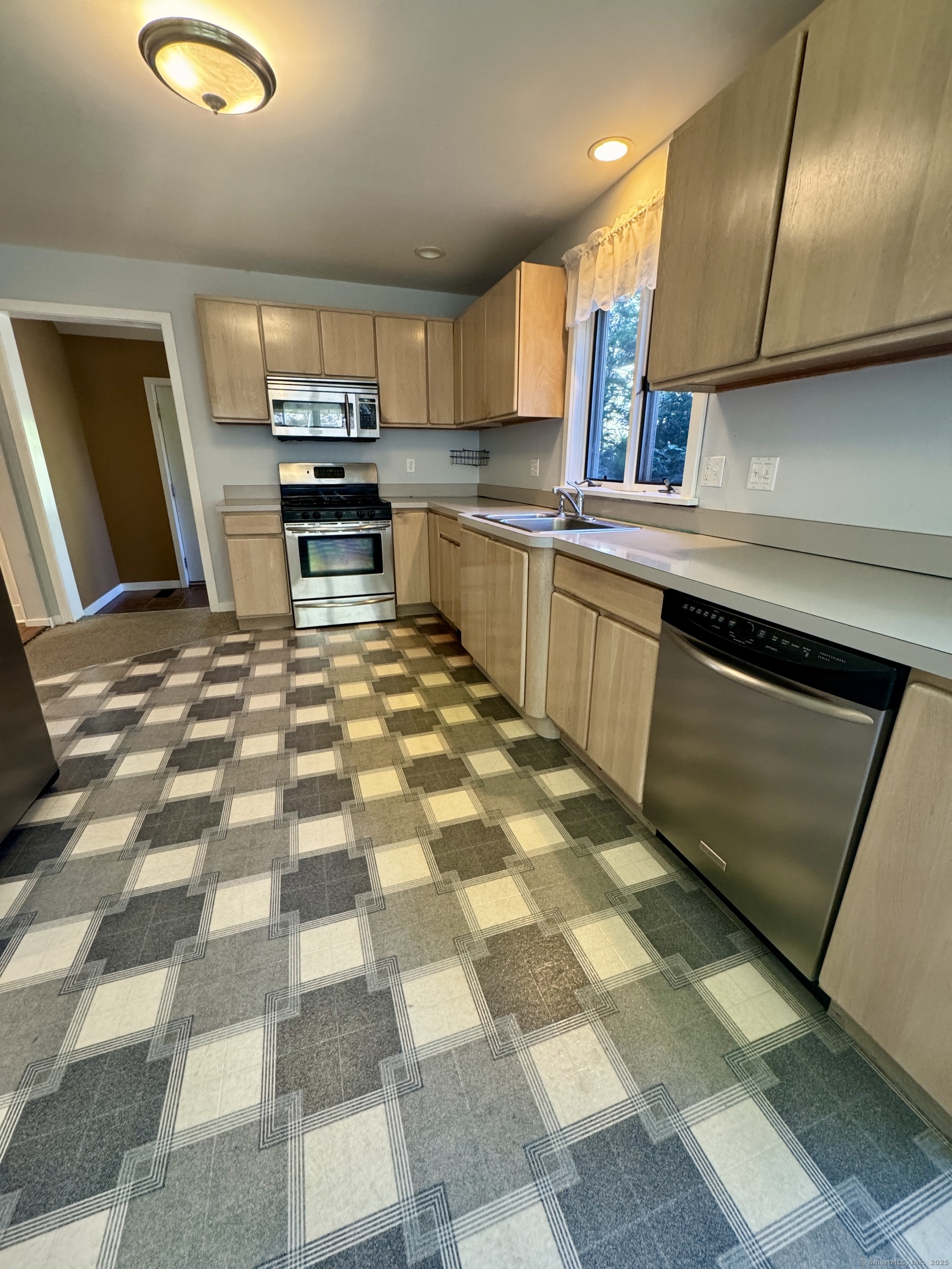 64 Juniper Road, Bethel, Connecticut image 13