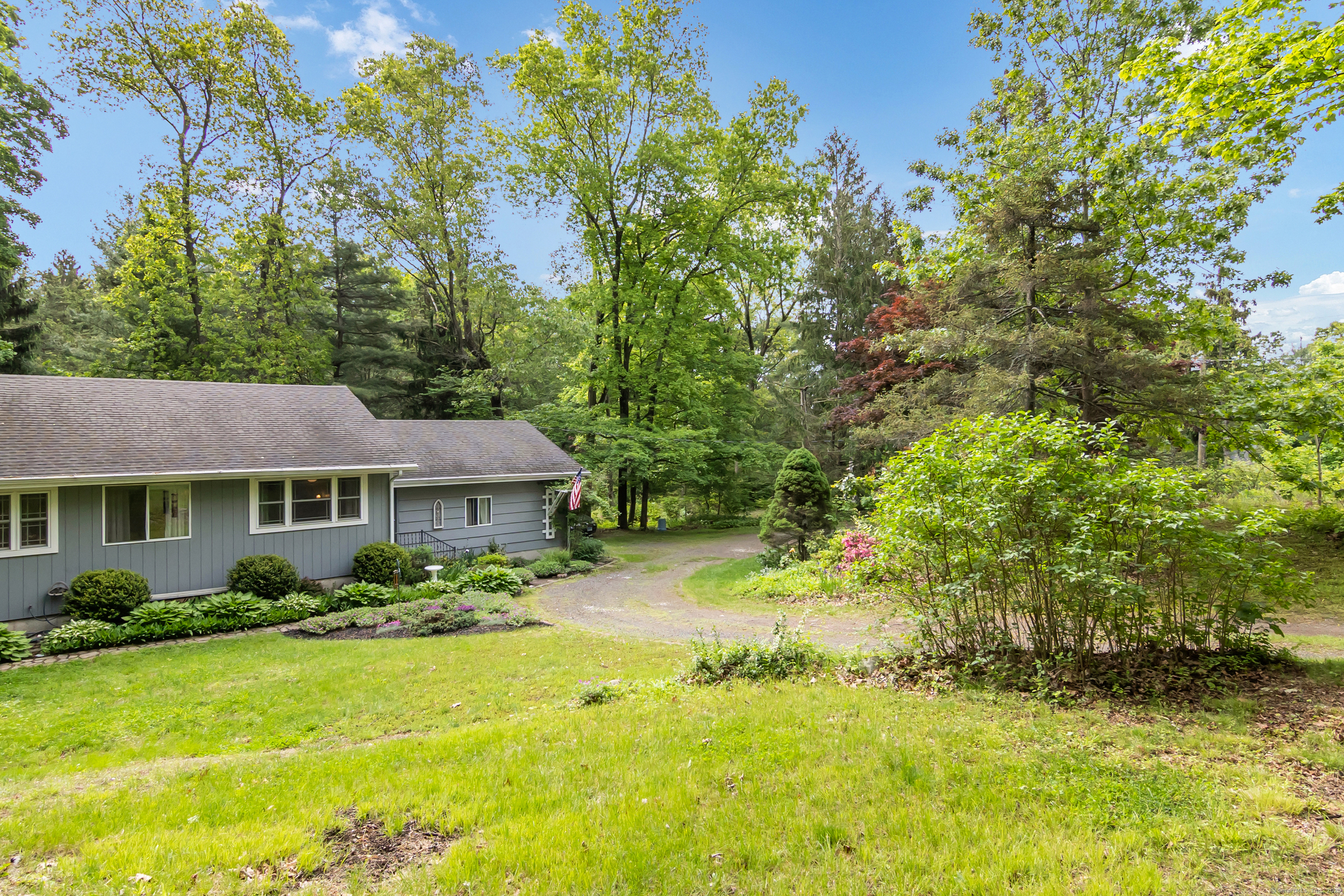127 Linsley Lake Road, North Branford, Connecticut image 36