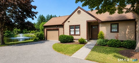 Condo For Sale - 21 Sprucebrook Trail #21<br/> Monroe, CT 06468