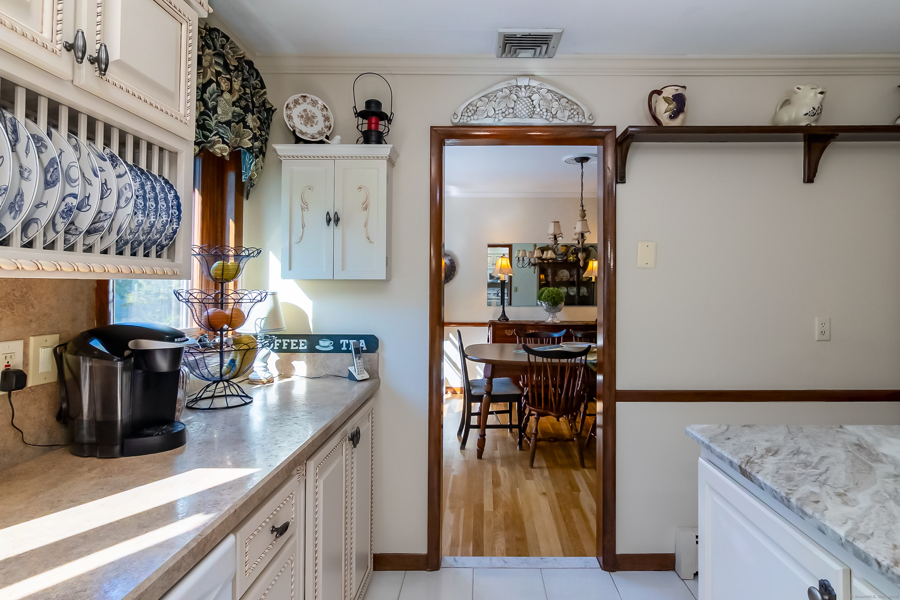 14 Melrose Court, Hamden, Connecticut image 13