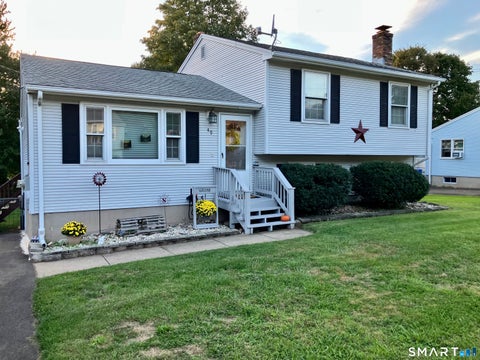 Photo of 49 Costanzo Court, Hamden, CT 06518 (MLS # 24217513)