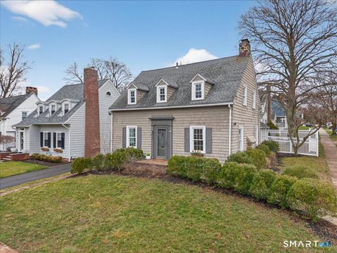 Homes For Sale - 101 Bedford Avenue<br/> Hamden, CT 06517