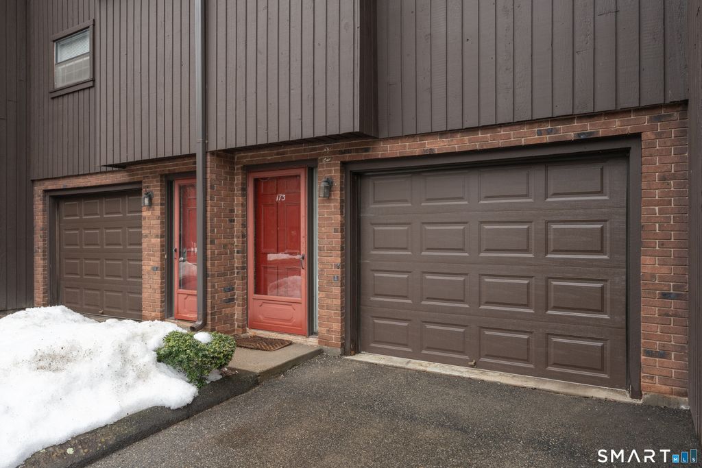 Photo of 173 Natchaug Drive #173, Meriden, CT 06450 (MLS # 24159180)