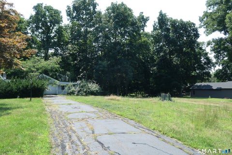 Tiny photo for 31 Middle Road, Guilford, CT 06437 (MLS # 24195314)