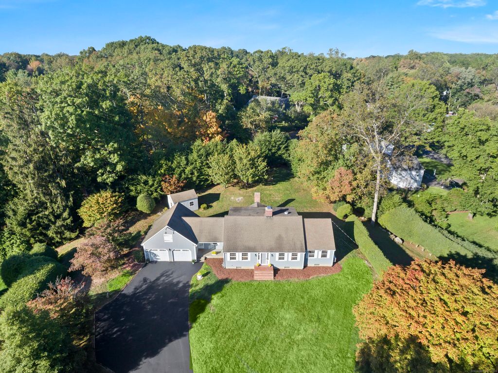 Photo of 478 Hulls Highway, Fairfield, CT 06890 (MLS # 24132888)