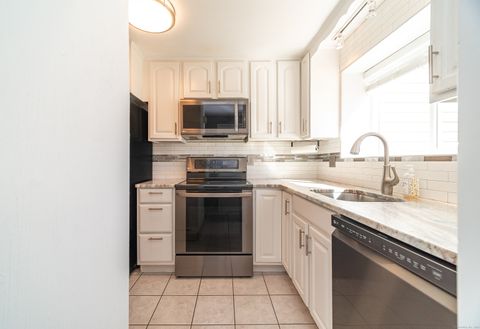 Tiny photo for 21 Carillon Drive #B, Rocky Hill, CT 06067 (MLS # 24134289)