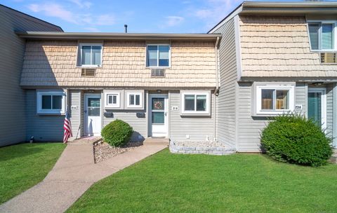 Photo of 21 Carillon Drive #B, Rocky Hill, CT 06067 (MLS # 24134289)