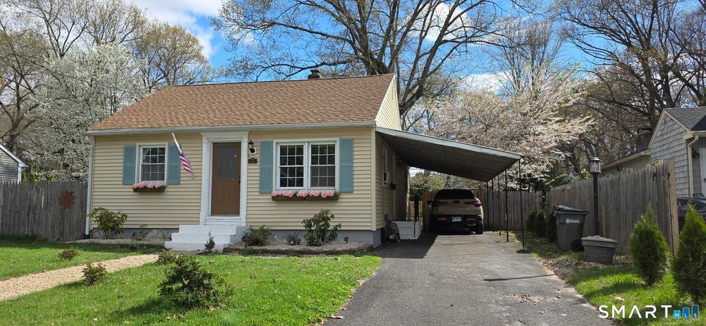 Photo of 122 Deepwood Drive, Manchester, CT 06040 (MLS # 24167697)