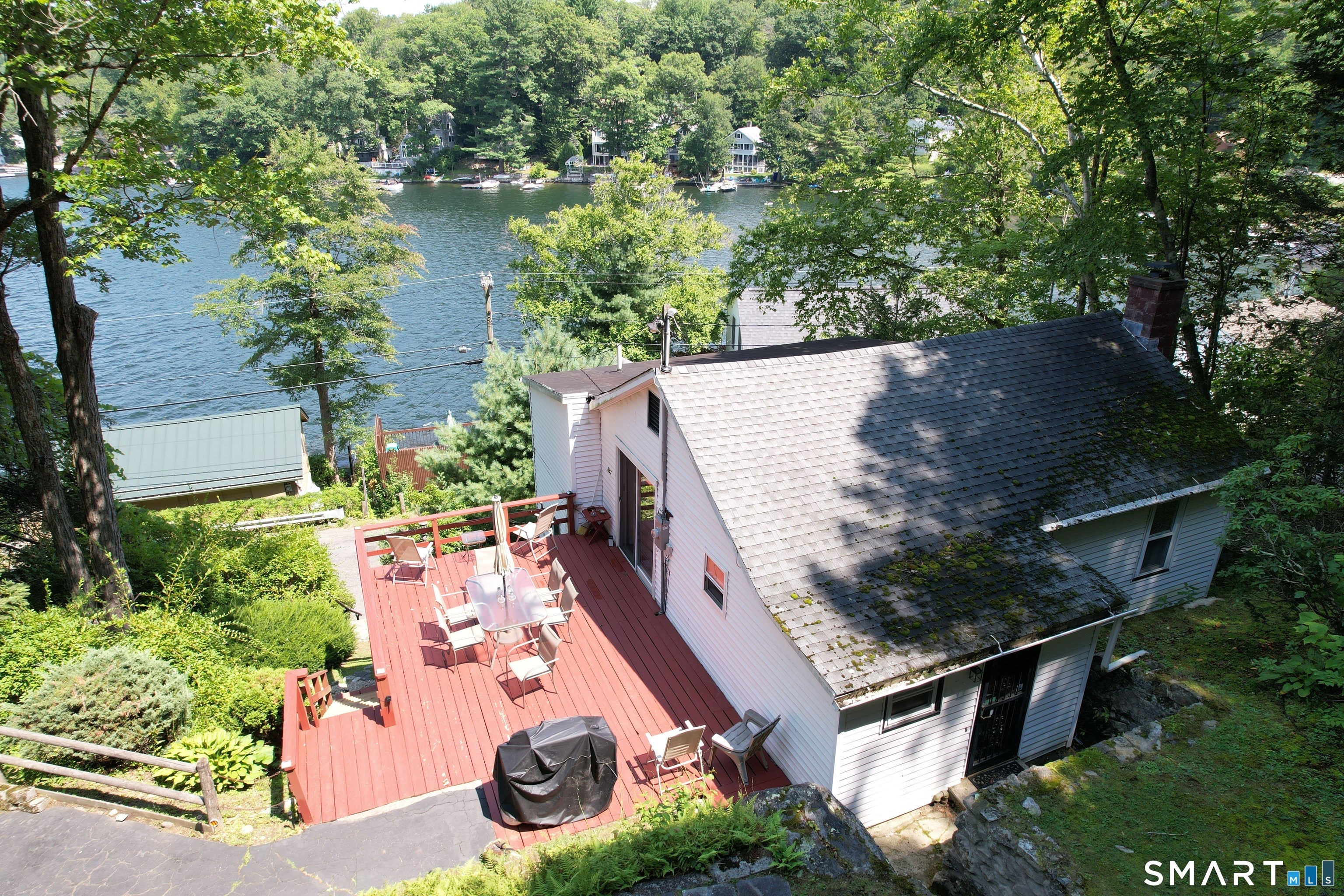 837 East Wakefield Boulevard