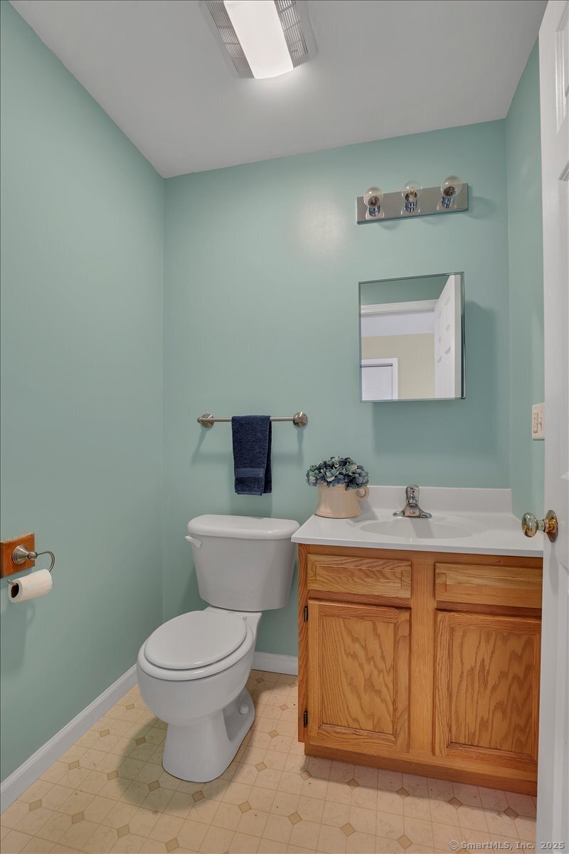 150 Stonefield Drive #4, Waterbury, Connecticut image 9