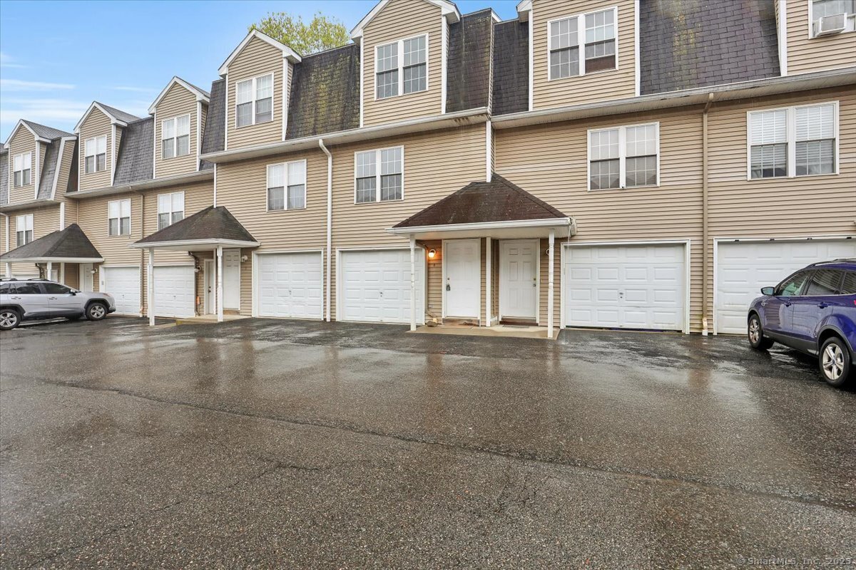 150 Stonefield Drive #4, Waterbury, Connecticut image 1