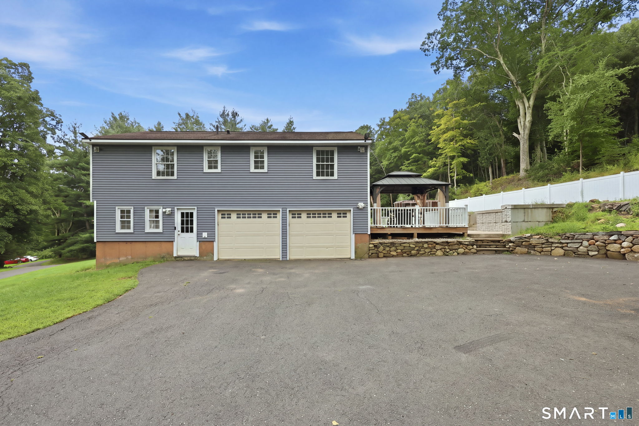 345 Meadow Trail