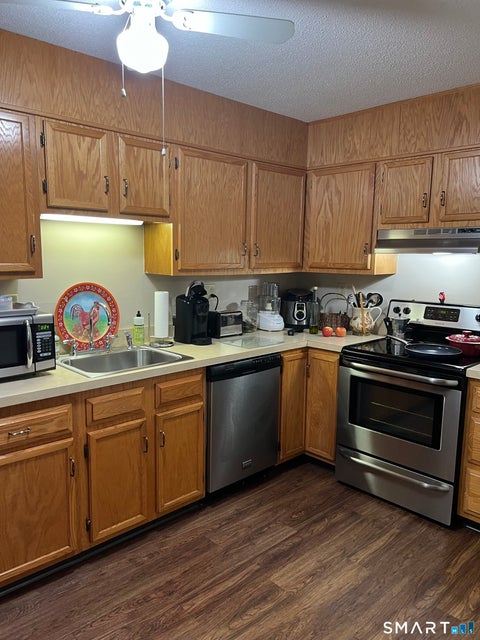 Tiny photo for 216 Quinnipiac Avenue #213, North Haven, CT 06473 (MLS # 24210056)