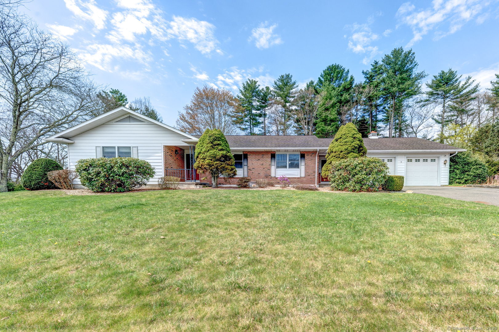 Property for Sale at Clear View Drive, Mansfield, Connecticut - Bedrooms: 3 
Bathrooms: 4 
Rooms: 6  - $479,000
