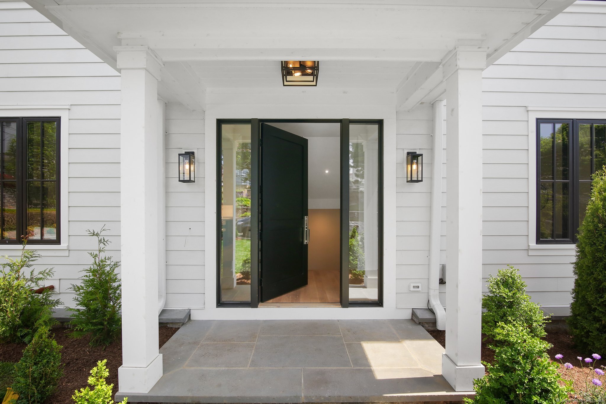 148 East Elm Street 1