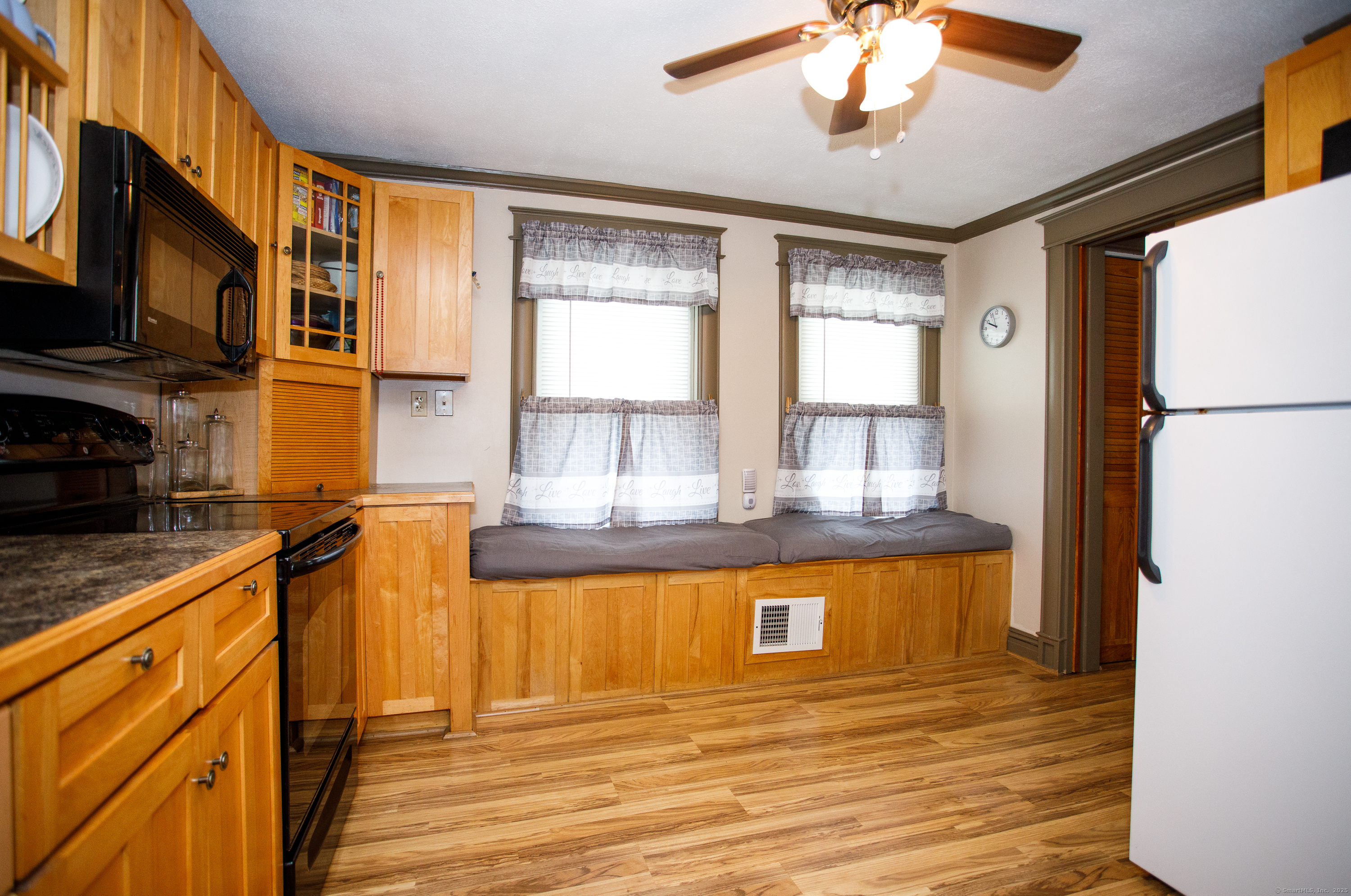 188 Otrobando Avenue, Norwich, Connecticut image 5