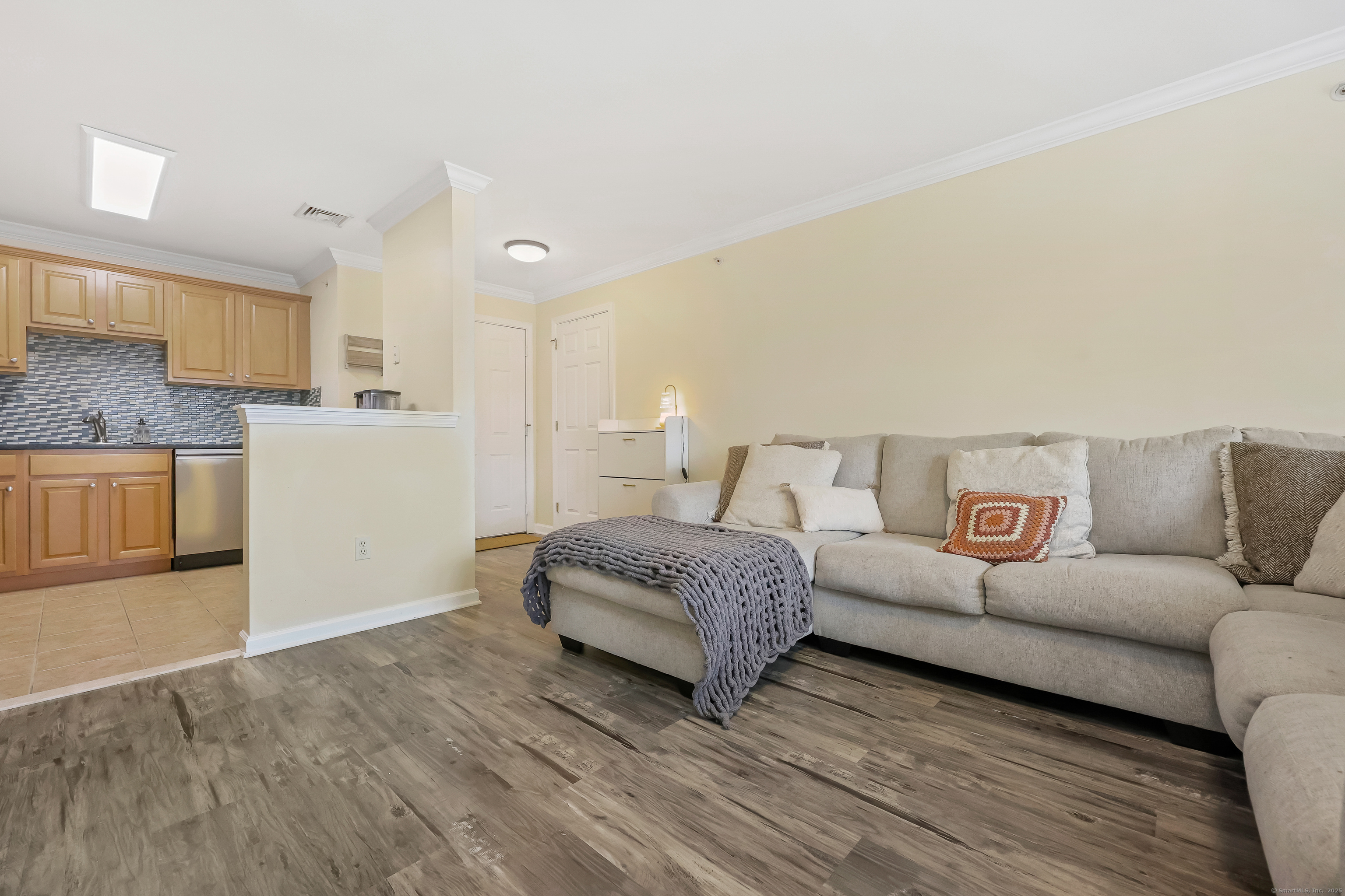 19 Isaacs Street #APT 301, Norwalk, Connecticut image 8