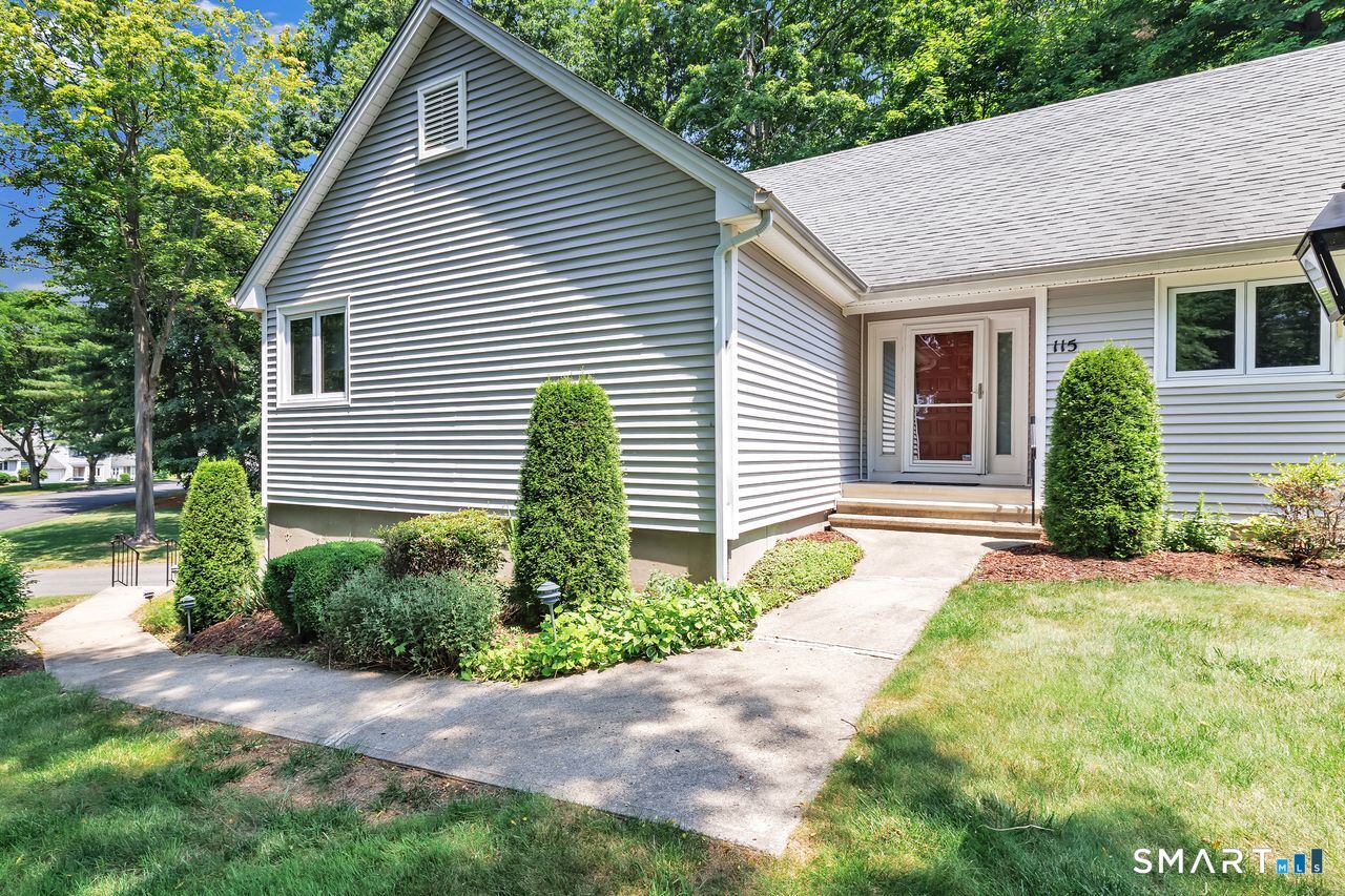 115 Aspetuck Trail 115