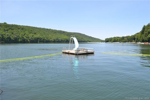 A home in New Milford