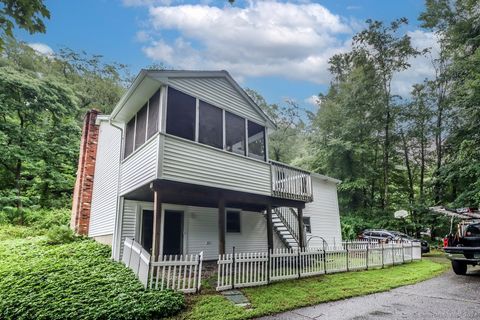 A home in New Milford