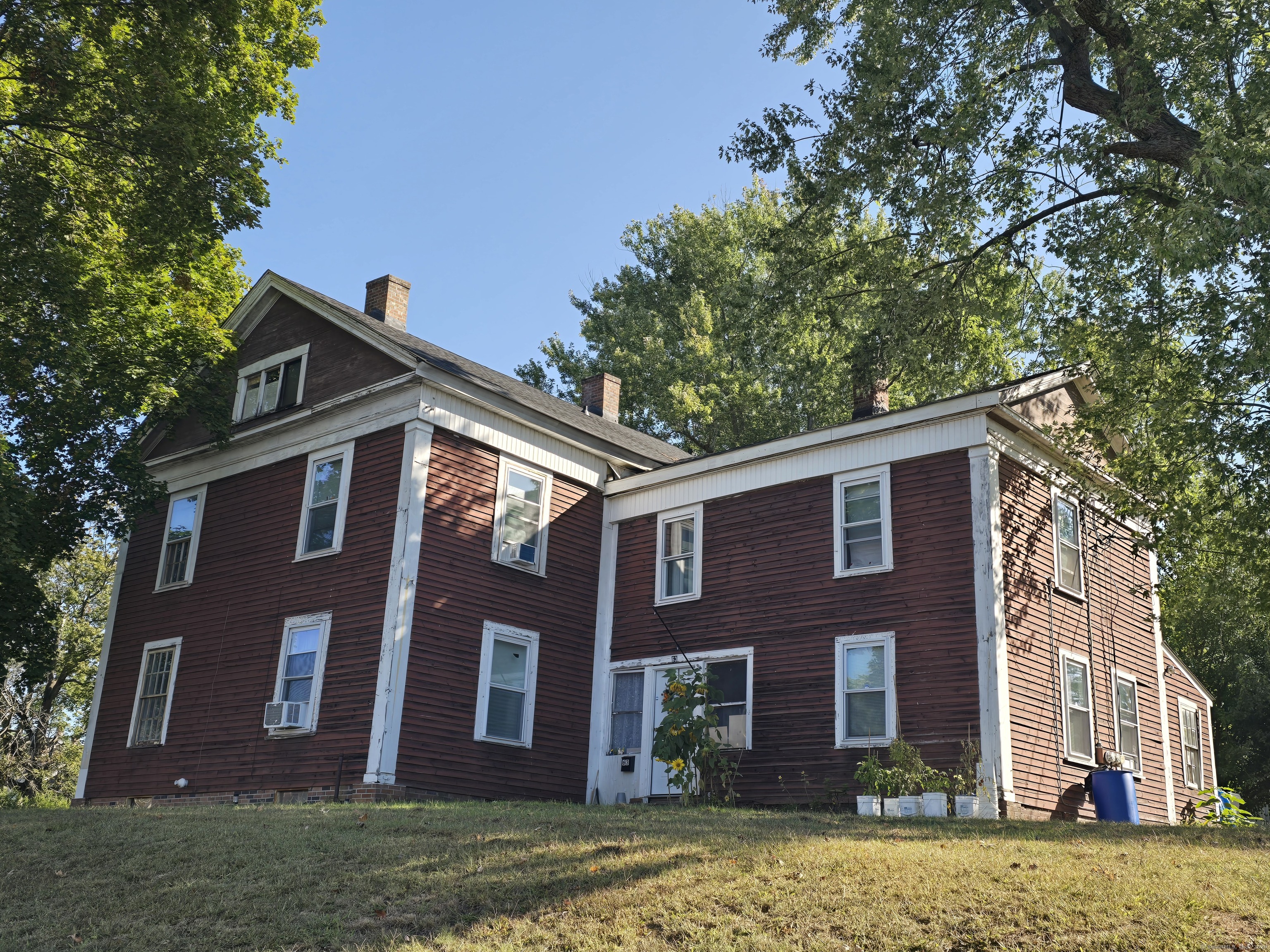 Enfield, Connecticut 06082, United States, 2 Bedrooms Bedrooms, ,1 BathroomBathrooms,Residential,Active,215891