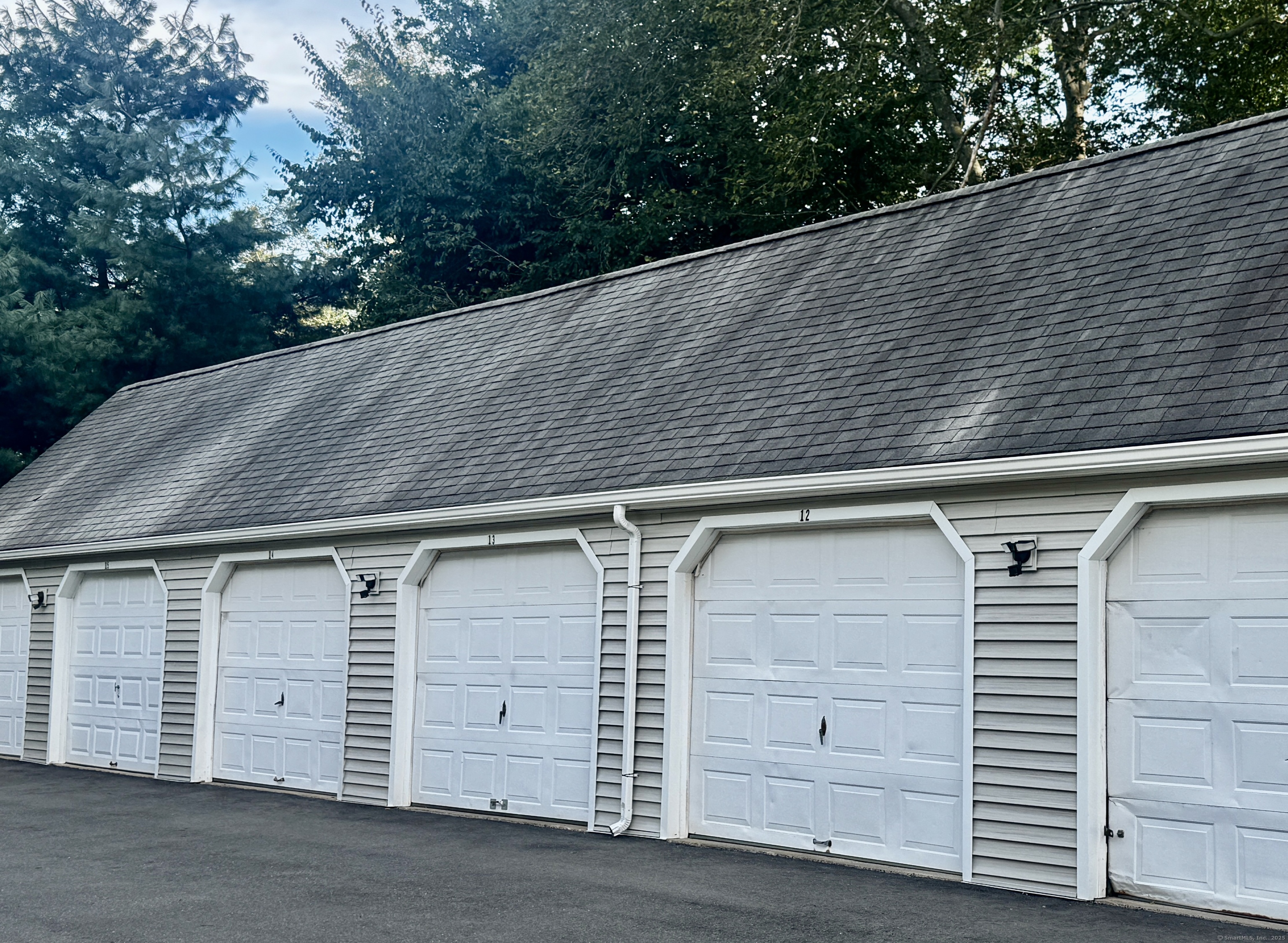 120 Brentwood Drive 120