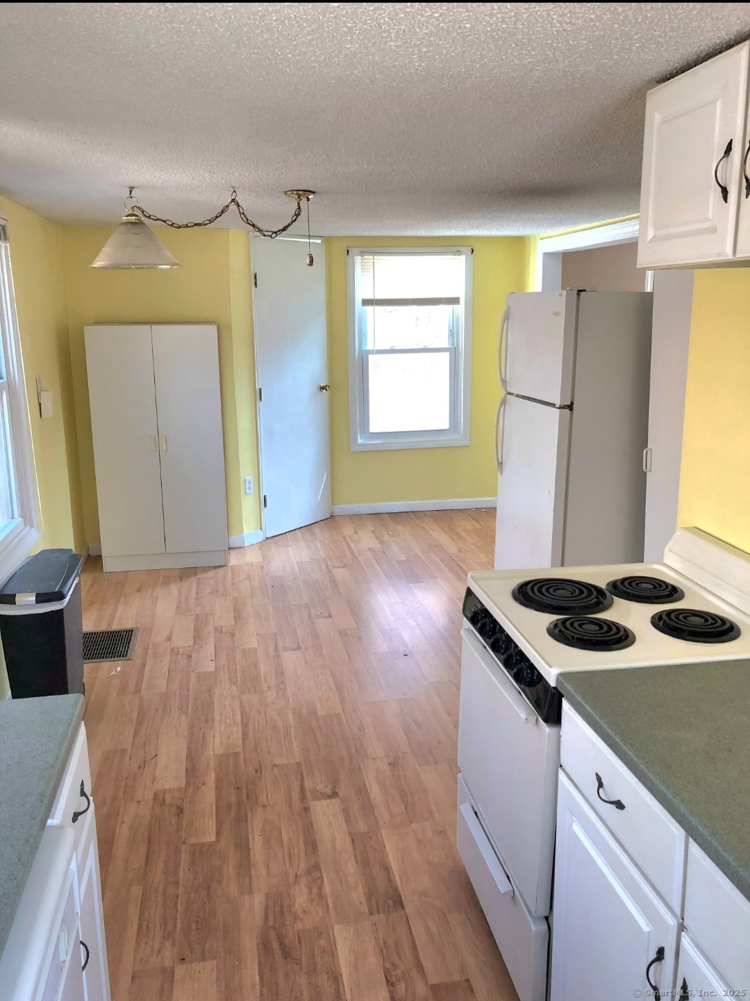 337 Boston Post Road, Waterford, Connecticut image 6