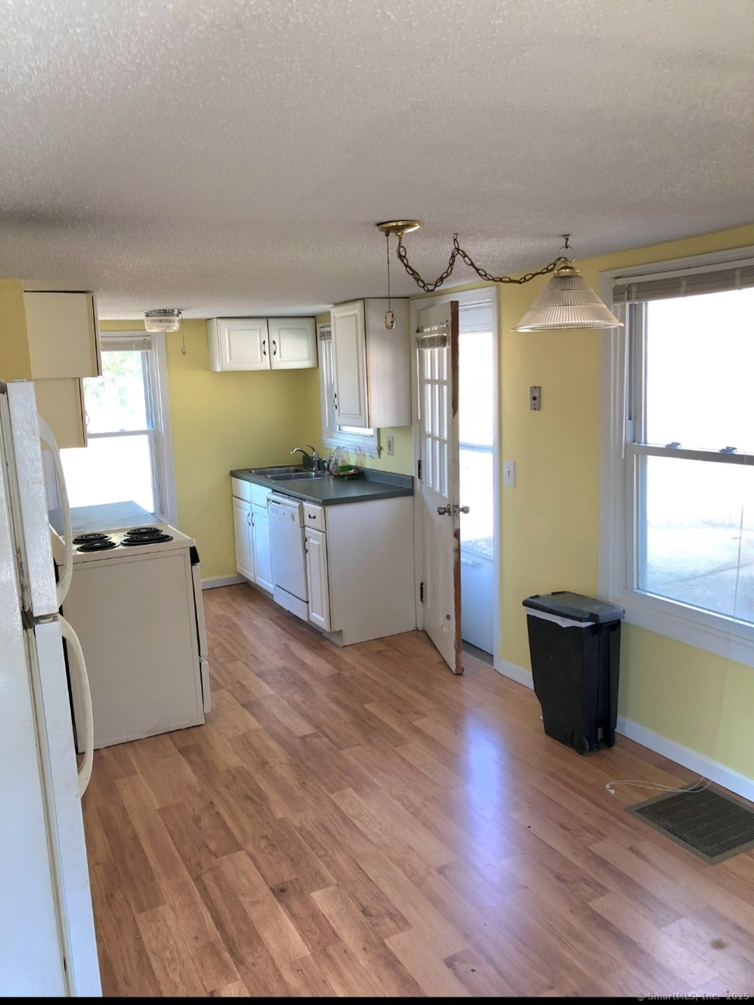337 Boston Post Road, Waterford, Connecticut image 5