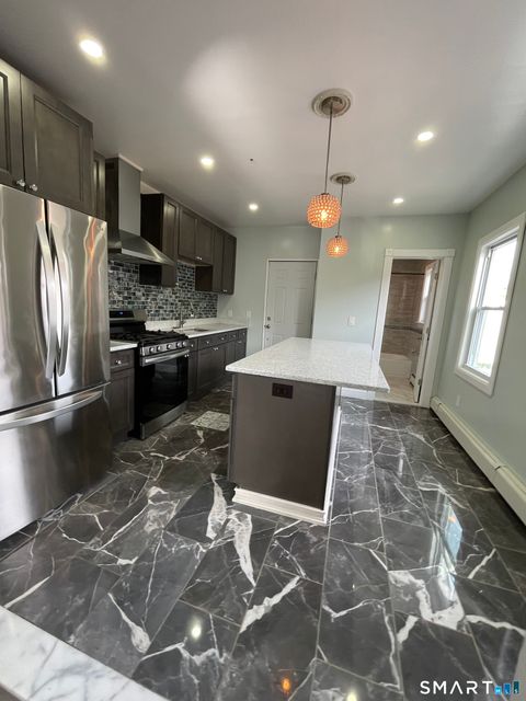 Tiny photo for 176 Pearl Street #3rd Floor, Waterbury, CT 06704 (MLS # 24161759)