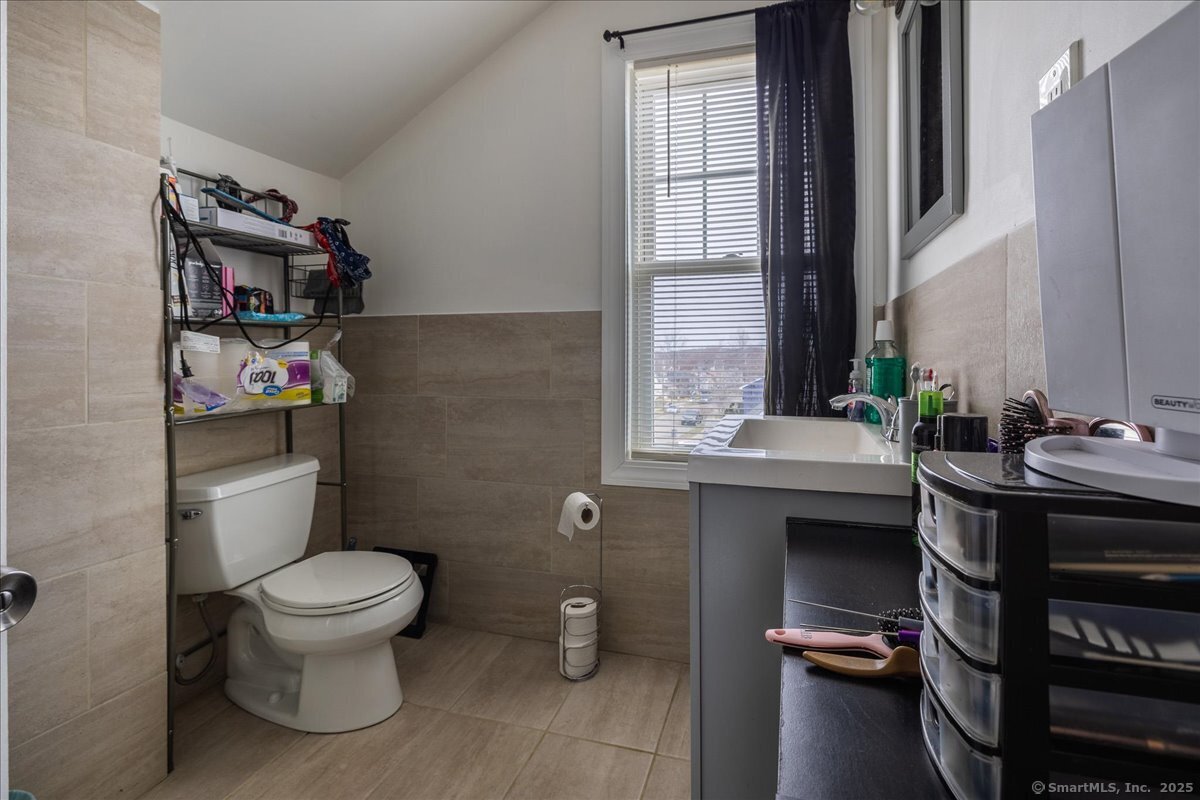 69 Hughes Street, East Haven, Connecticut image 24