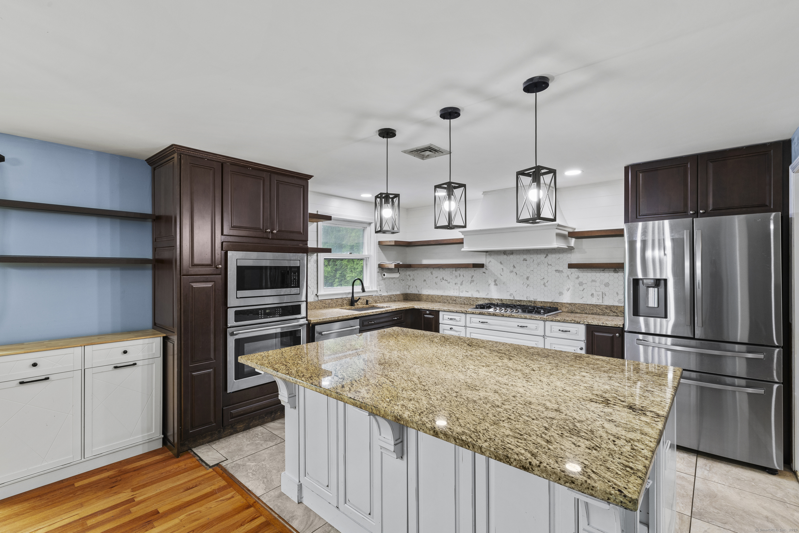 21 Sunnyside Drive, North Branford, Connecticut image 11