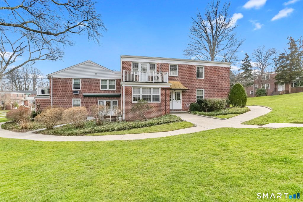 Photo of 28 Putnam Park, Greenwich, CT 06830 (MLS # 24165862)