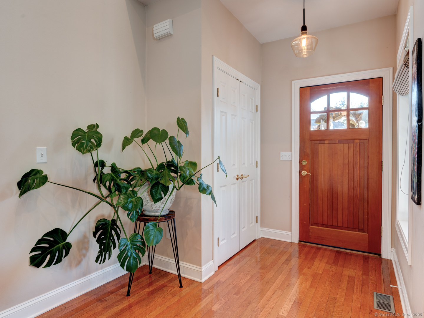 1202 Dzen Way 1202