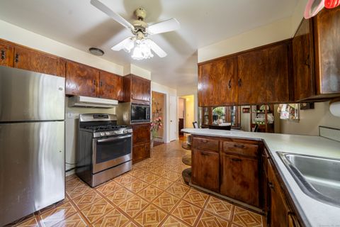 Tiny photo for 290 Hollywood Avenue, Stratford, CT 06614 (MLS # 24134227)