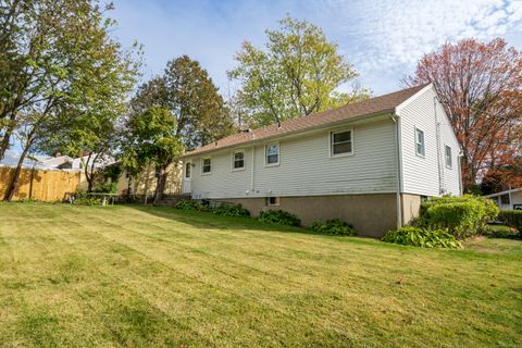 Tiny photo for 290 Hollywood Avenue, Stratford, CT 06614 (MLS # 24134227)
