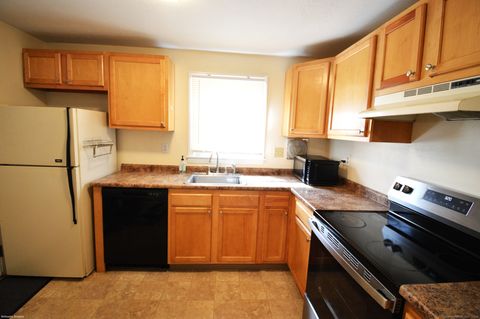 Tiny photo for 1250 Farmington Avenue #APT B, Farmington, CT 06032 (MLS # 24121280)