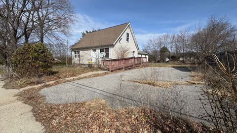 Homes For Sale - 50 South Street<br/> Windham County, Windham, CT 06226