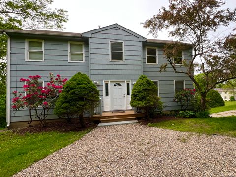 10 Stonegate Lane Shelton CT 06484