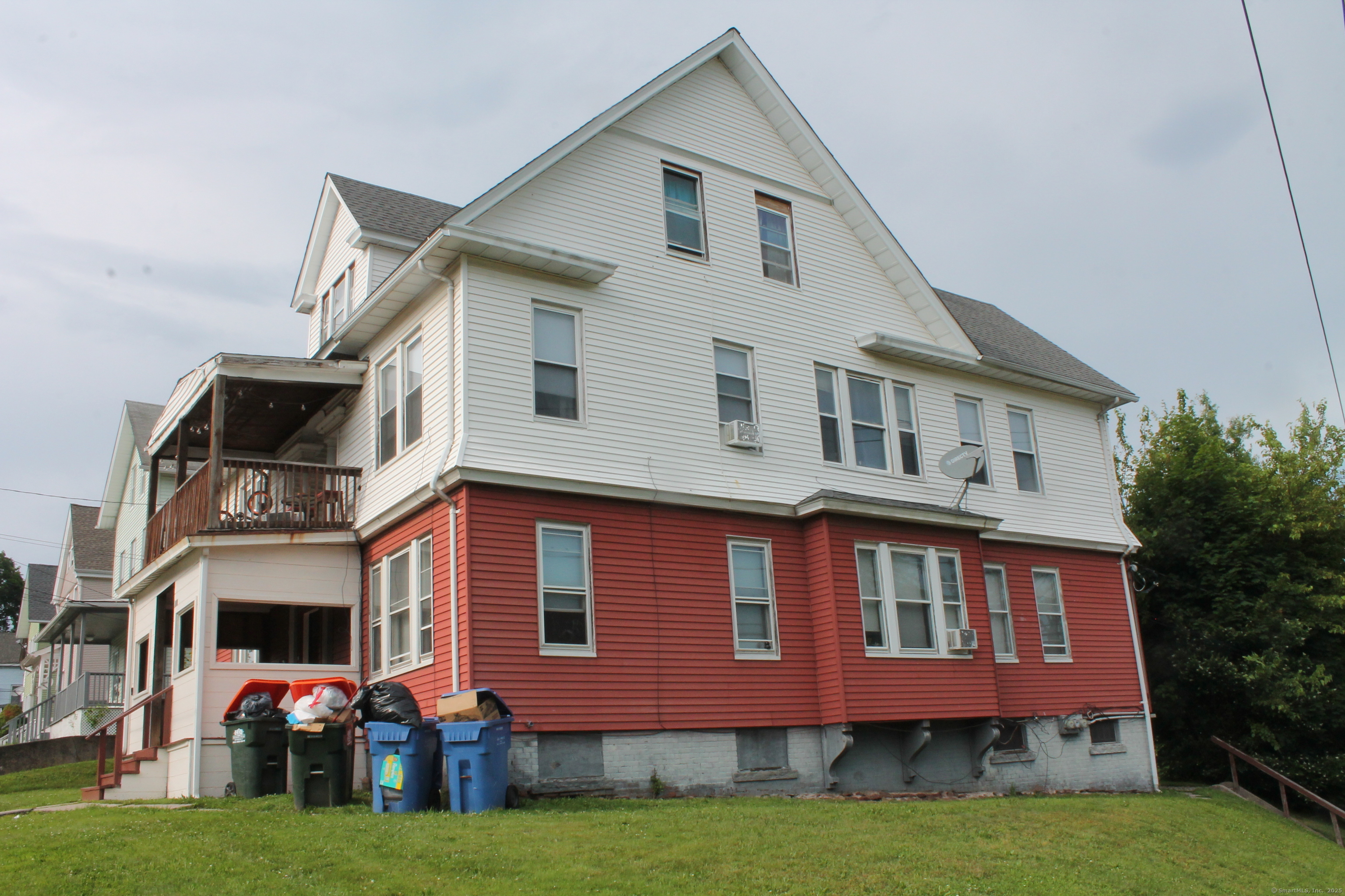 120 Linsley Avenue
