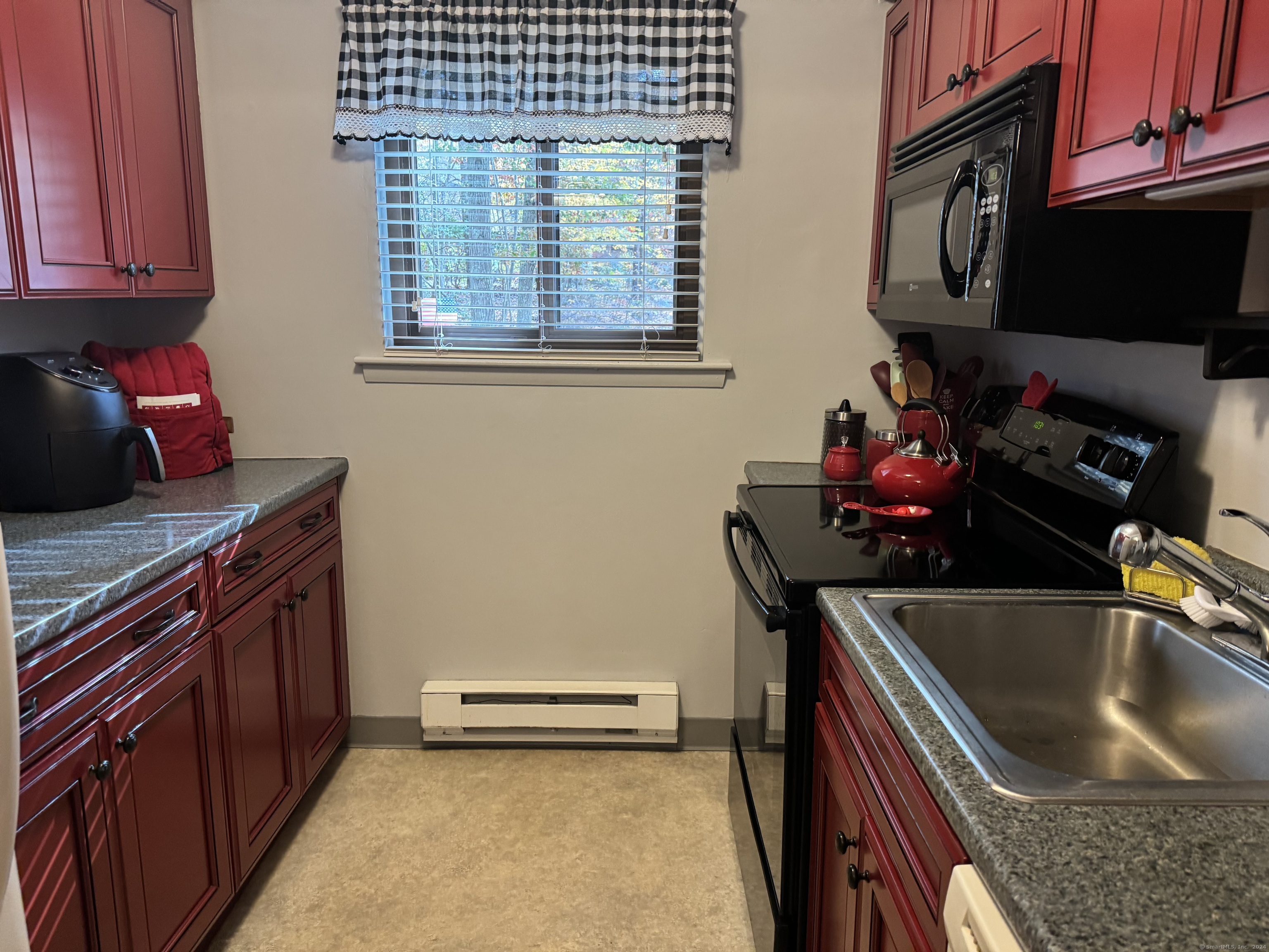 11 King Arthur Drive #6G, East Lyme, Connecticut image 6