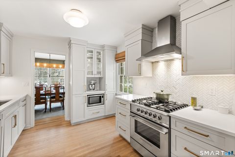 Tiny photo for 164 Summer Street #APT A, New Canaan, CT 06840 (MLS # 24153987)