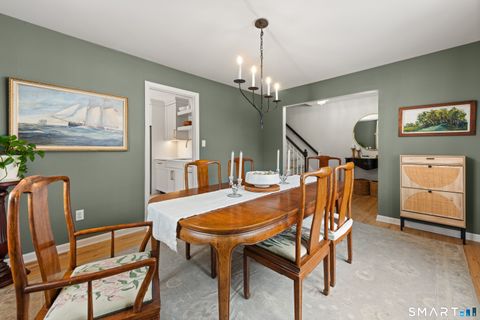 Tiny photo for 164 Summer Street #APT A, New Canaan, CT 06840 (MLS # 24153987)