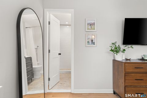 Tiny photo for 164 Summer Street #APT A, New Canaan, CT 06840 (MLS # 24153987)