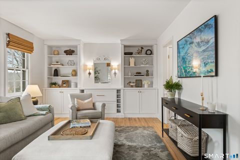 Tiny photo for 164 Summer Street #APT A, New Canaan, CT 06840 (MLS # 24153987)