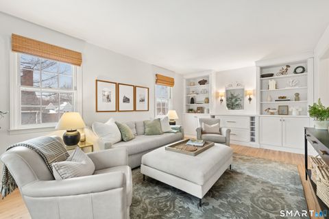 Tiny photo for 164 Summer Street #APT A, New Canaan, CT 06840 (MLS # 24153987)